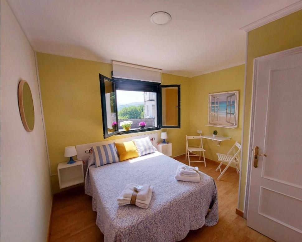 Sleeping Sarria Hotel Bagian luar foto