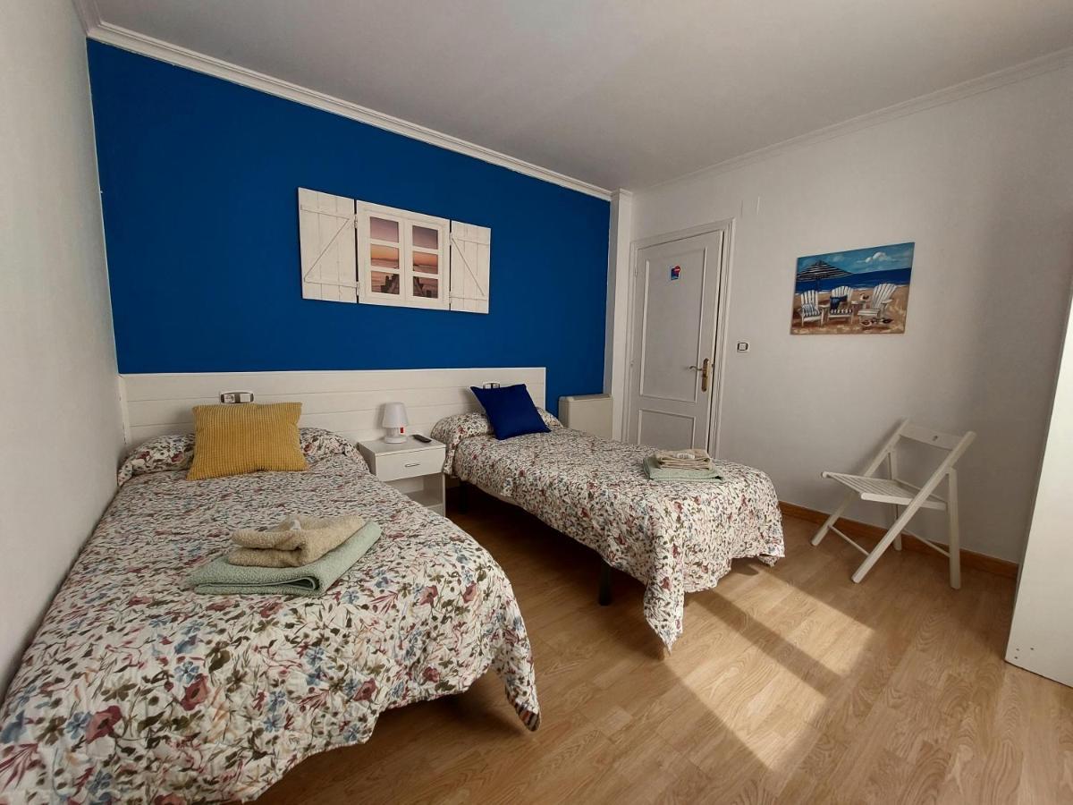 Sleeping Sarria Hotel Bagian luar foto