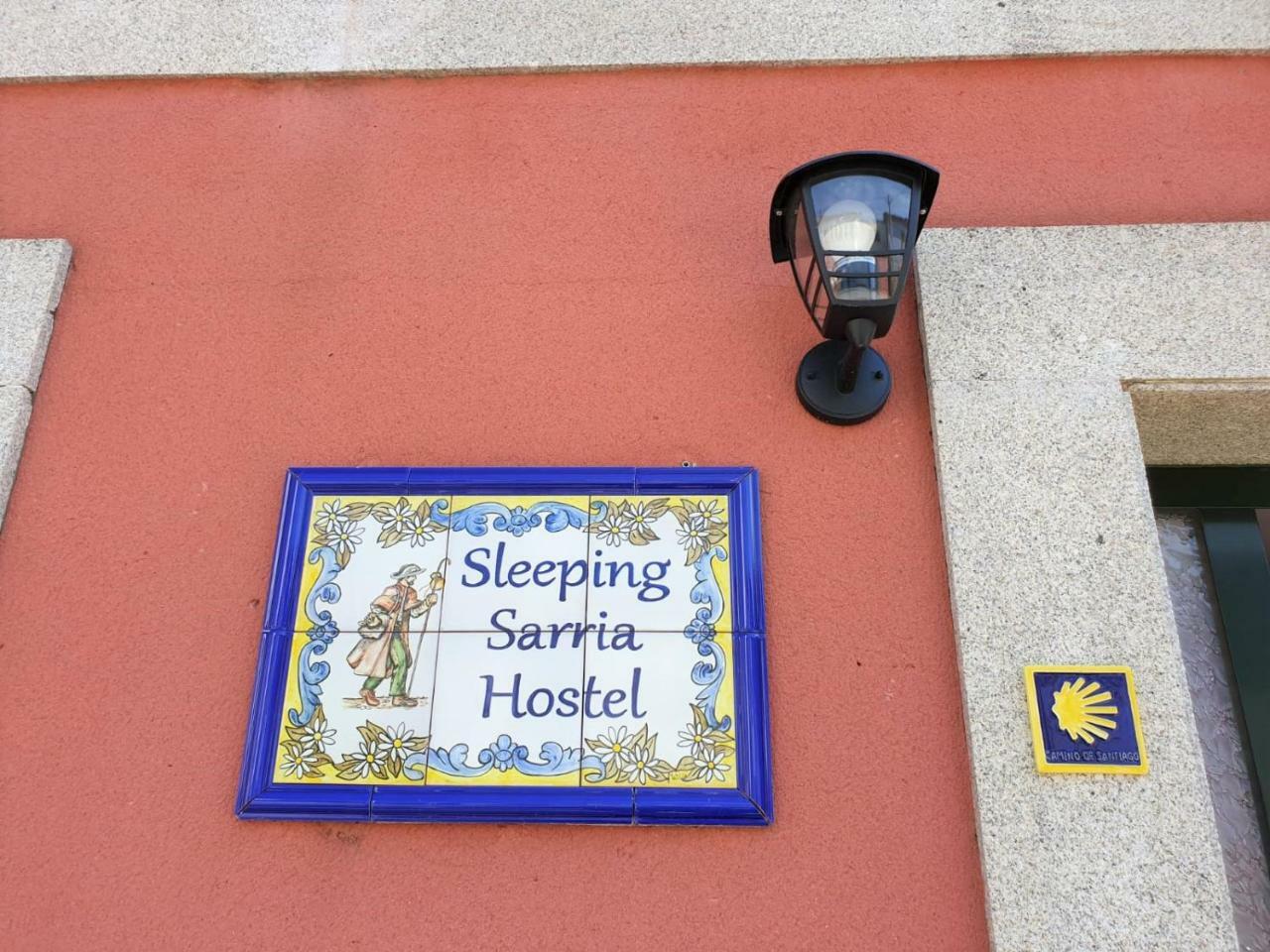 Sleeping Sarria Hotel Bagian luar foto