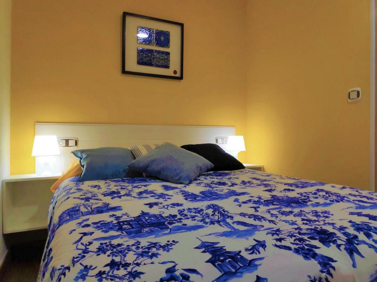 Sleeping Sarria Hotel Bagian luar foto