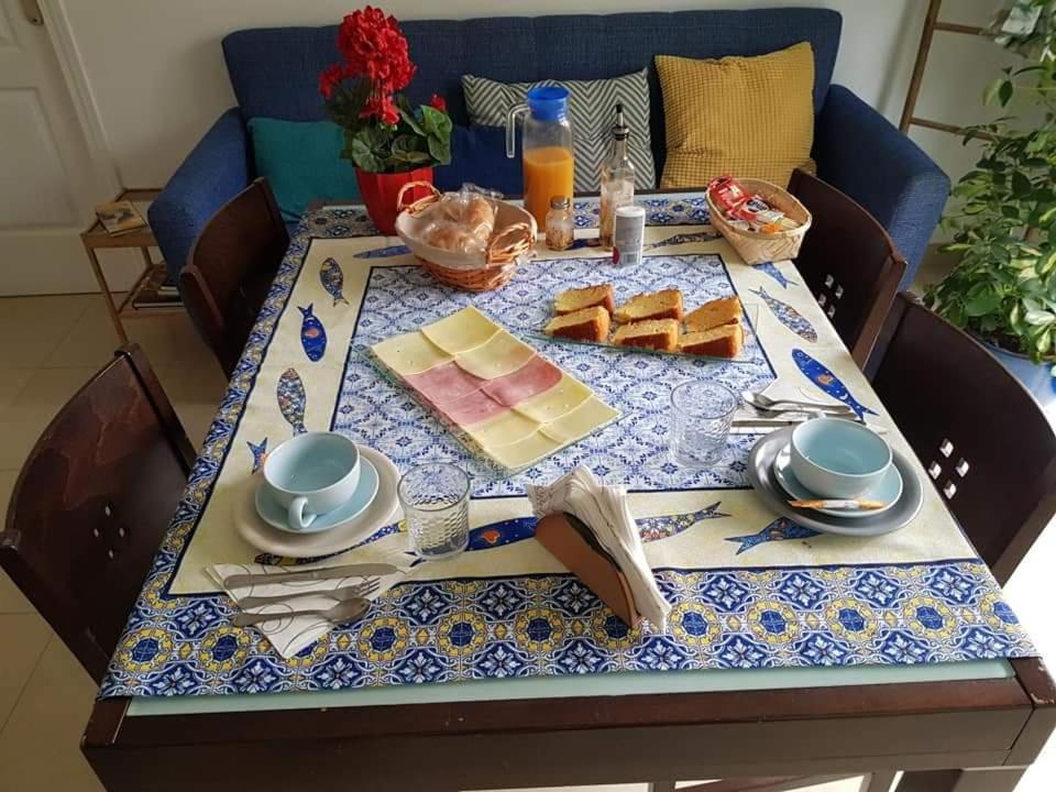 Sleeping Sarria Hotel Bagian luar foto